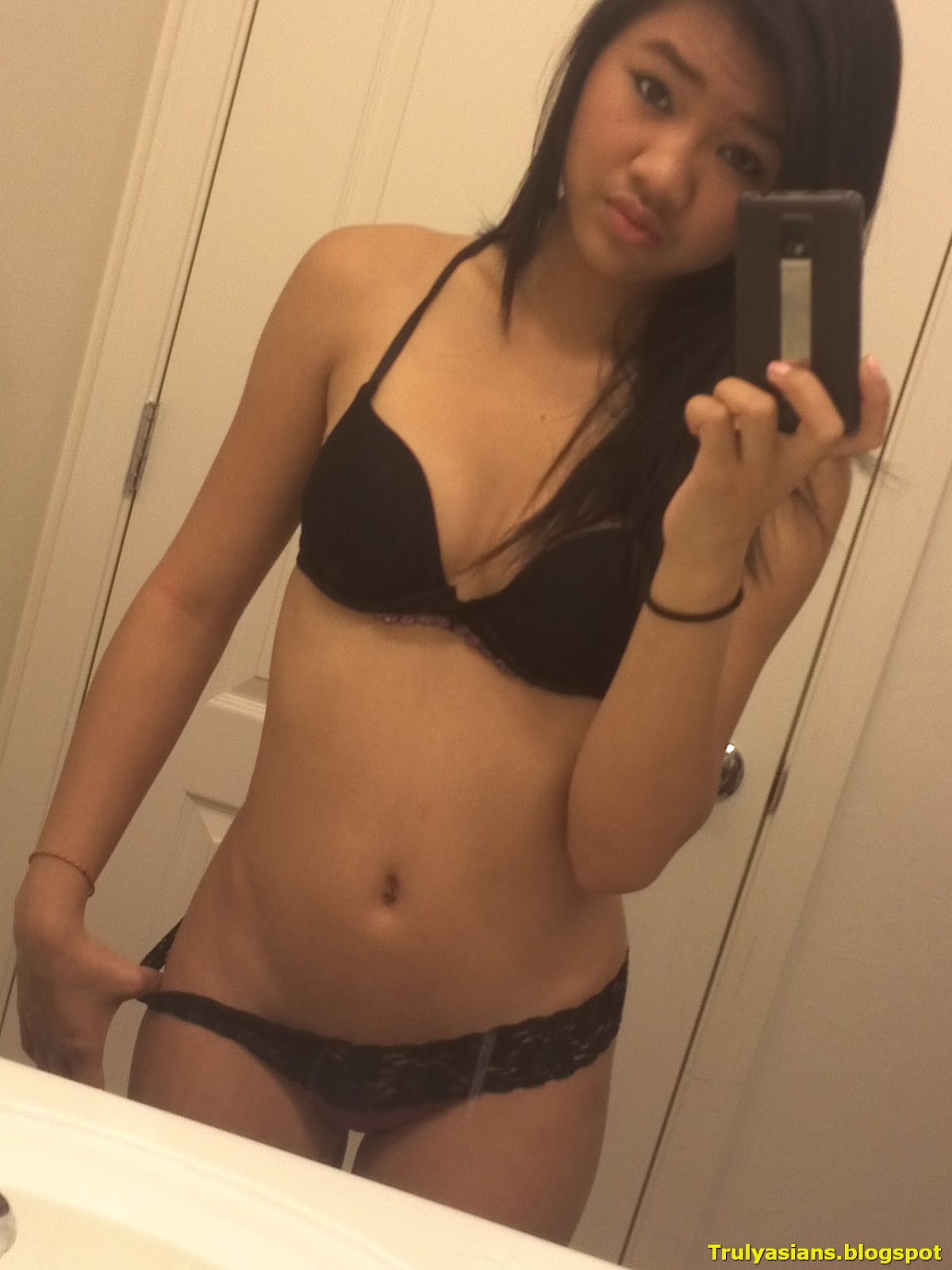 naked latinas in beaches hot indian girls butt naked